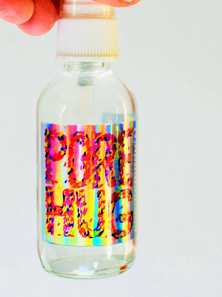 Pore Hug pour la vente par Garden Naked