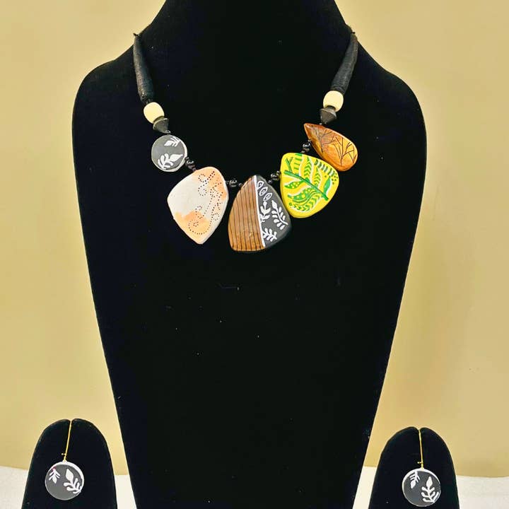 House of Kraft Jewelry & Accessories - Wholesale Jewelry Set - Floral Jewelry Set | Clay Jewelry | Yellow Forest Jewelry2