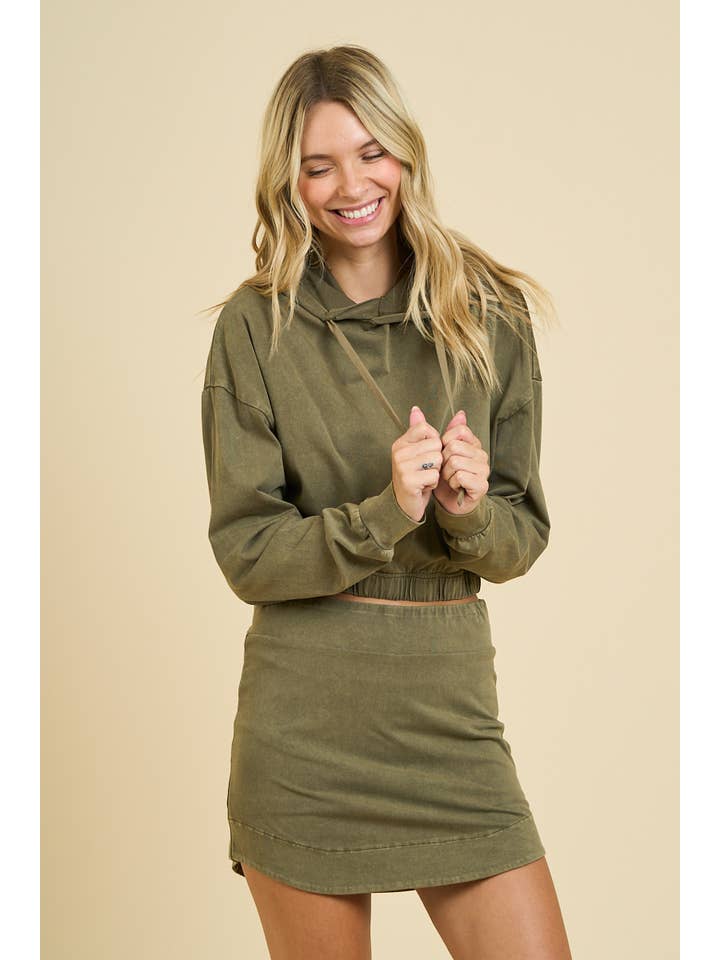 ANWND - Vendita all'ingrosso Completo top e gonna - Donna - 7220SET - SET FELPA CORTA LAVATA CON CAPPUCCIO E GONNA6