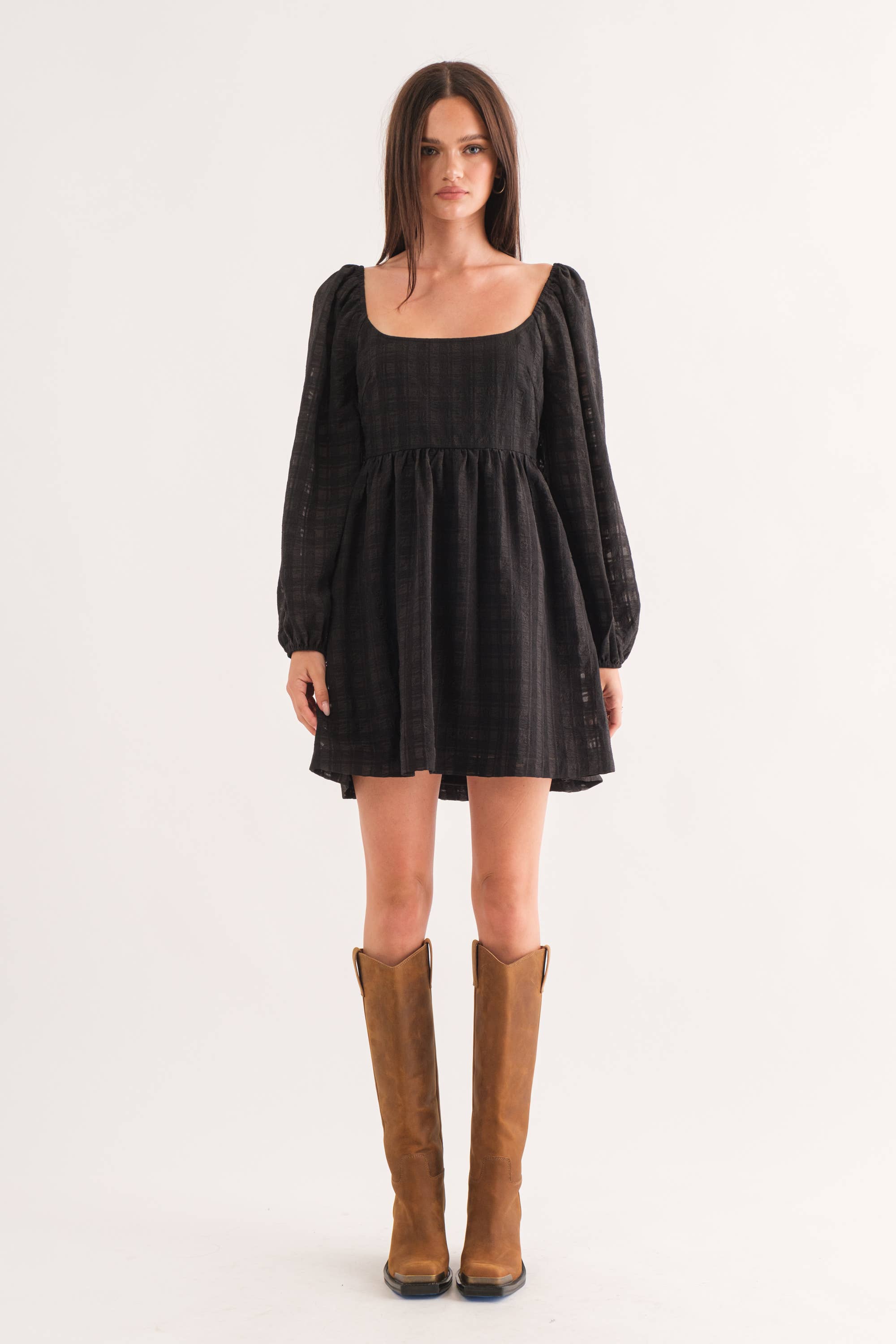 Noir Mini-robe Sonia à manches longues et dos ouvert pour bébé en vente sur Faire5