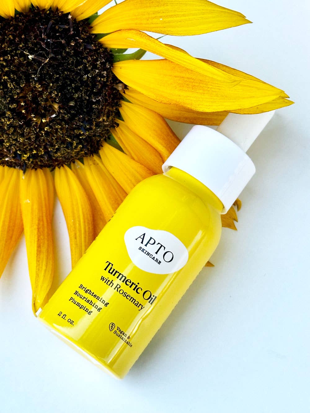 Apto Skincare - Wholesale Facial Oil - Turmeric & Rosemary Brightening Moisturizing Facial Oil1