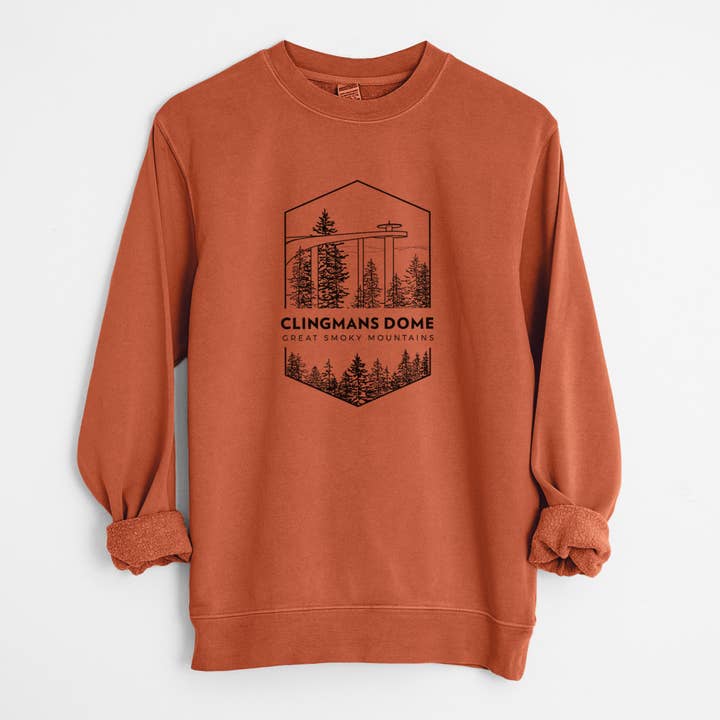 Clingmans Dome - Parc national des Great Smoky Mountains - Sweat-shirt unisexe teint en pigment pour la vente par Because Tees