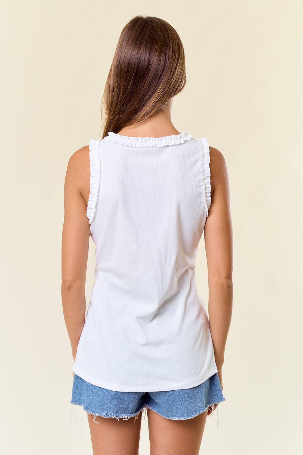 Doe and Rae – wholesale Tank top – Women′s – SOLID KNIT TANK W.RUFFLE TRIM - 41866T37