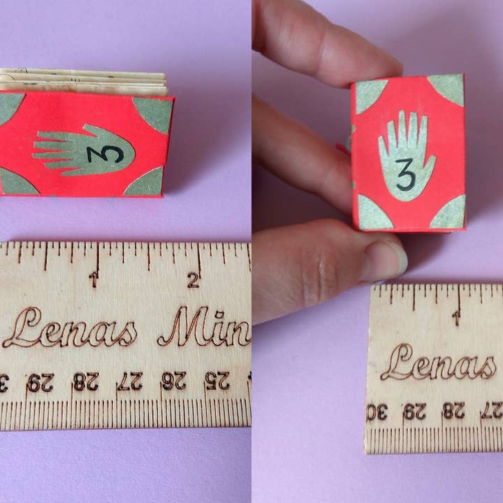 Lenasminiland - Vente Accessoire de poupée – enfant - Livre d'automne miniature Gravity avec pages de texte. Mystery Shack10