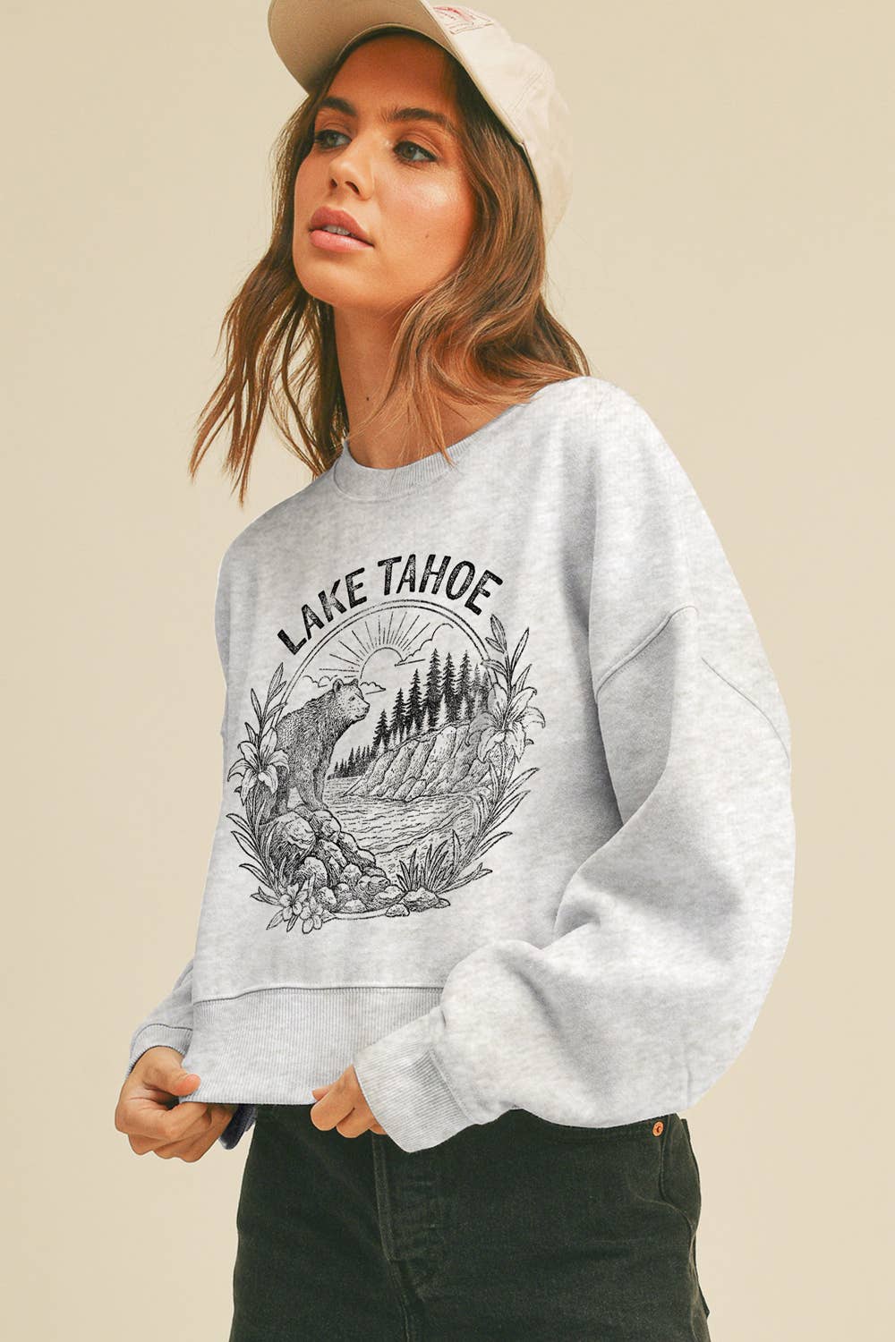 Honestee – Camisola gráfica - Mulher por atacado – Sweatshirt de Manga Comprida Curta Lake Tahoe6