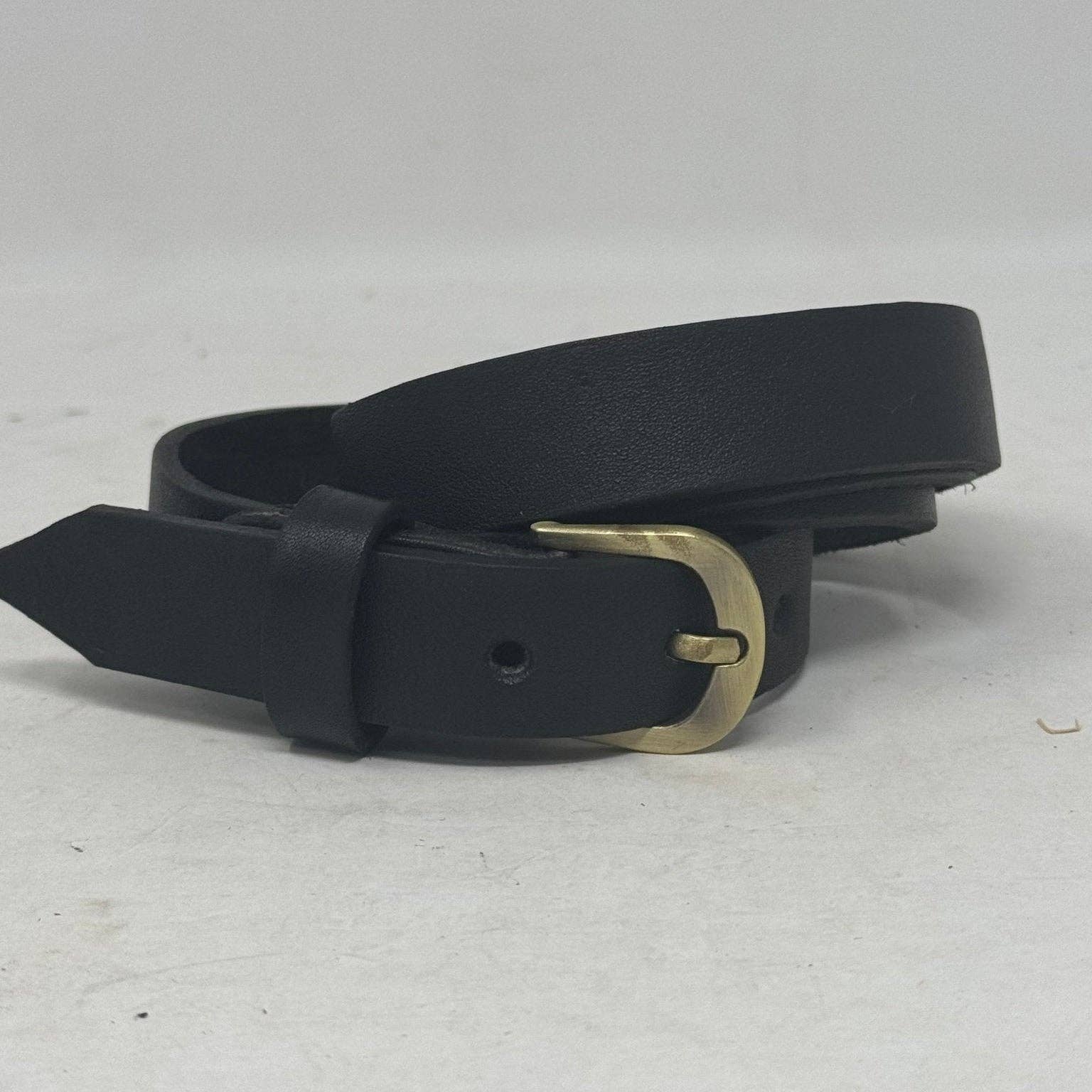 Artisan Stories – wholesale Belt – Women's – New Skinny leather belt2