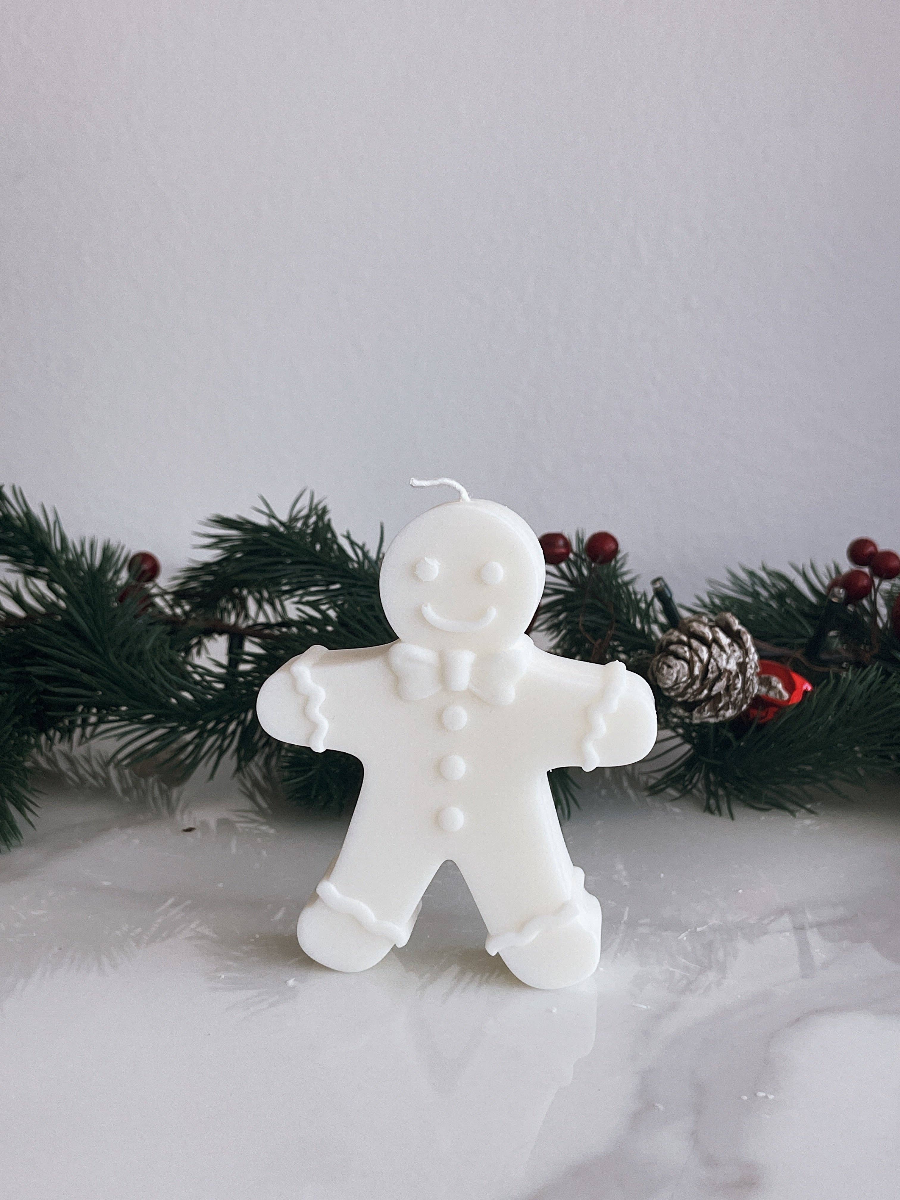 Hi Sunday Collective - Wholesale Novelty Candle - GINGERBREAD FAMILY SET5
