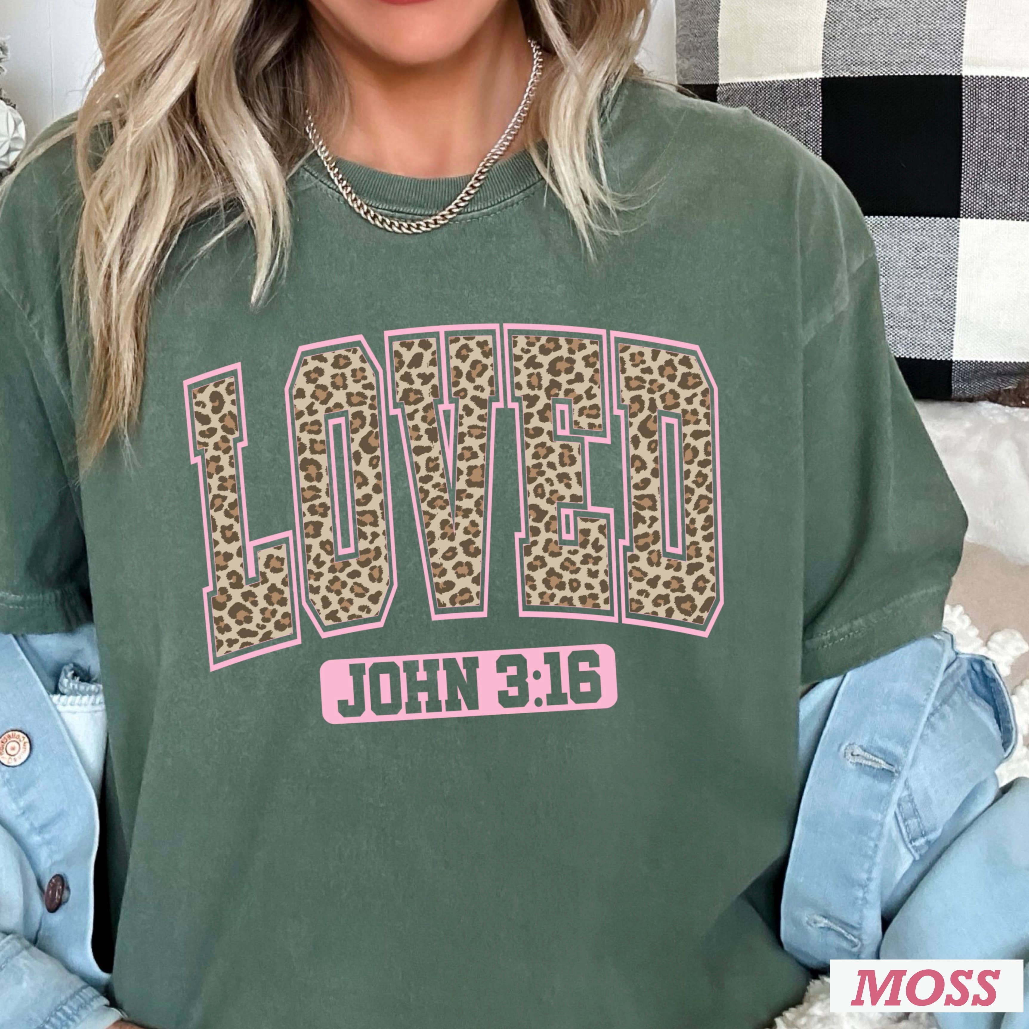 Shoppe SHC – Großhandel T-Shirt mit Siebdruck – Damen – Leopard Liebte Valentinstag Shirt | Comfort Colors20