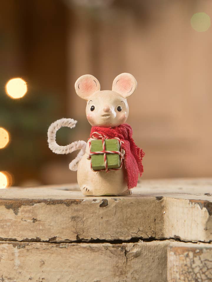 Little Mouse With Gift for wholesale by Bethany Lowe Designs