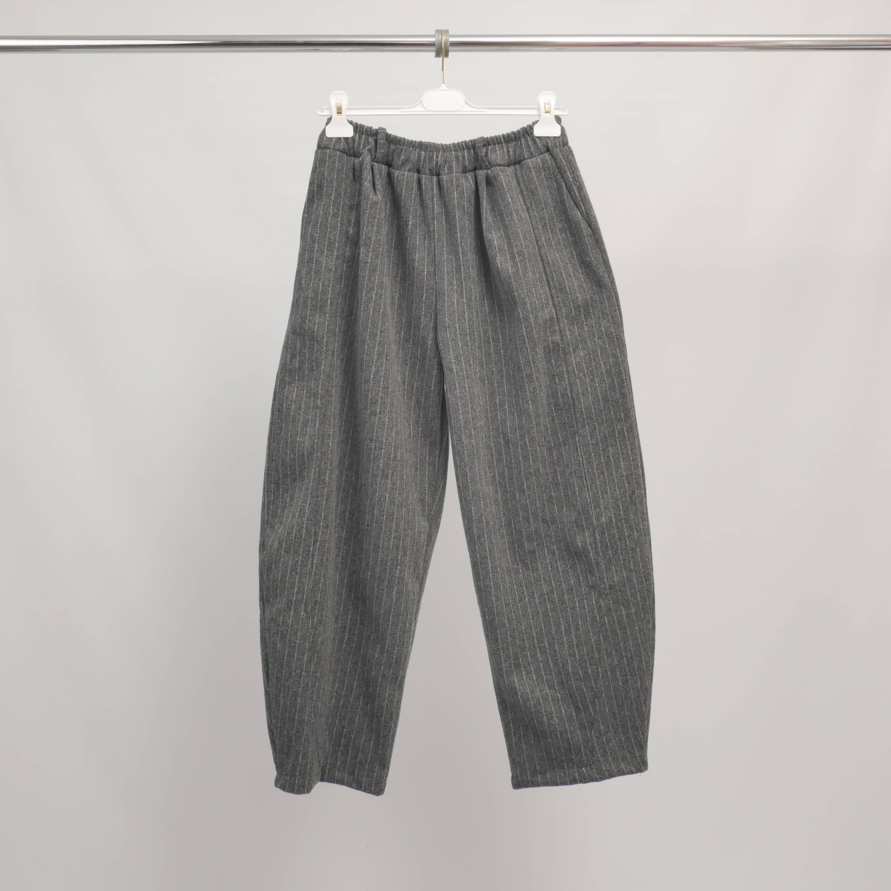 Cecile Wang - Vendita all'ingrosso Pantalone - Donna - Pantaloni ampi a pieghe in tessuto a righe – KD9339-20