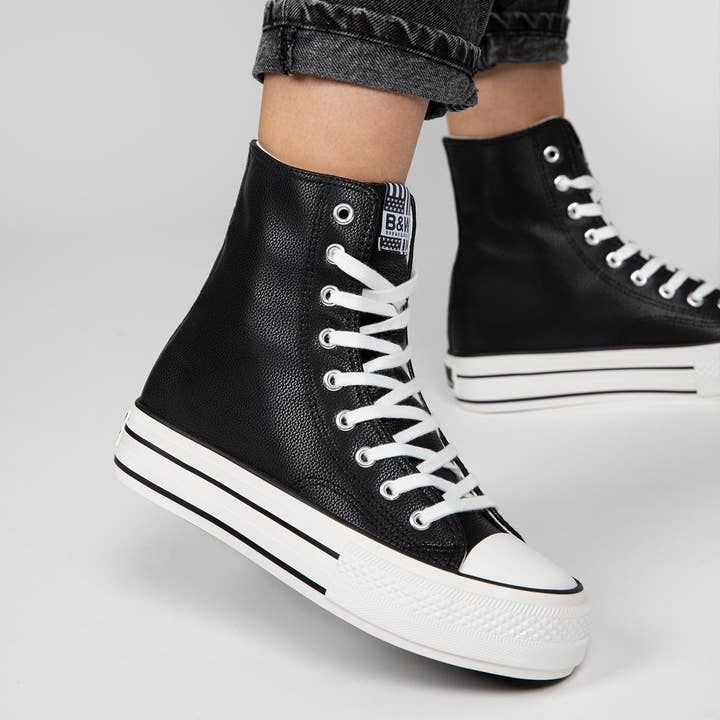 Black Platform Super Hi-Top Sneakers Nappa para venta al por mayor de Break&Walk