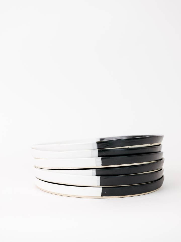 Dawson Middagstallrik - Matt Svart/Vit - Set om 6 för wholesale av THELIFESTYLEDCO