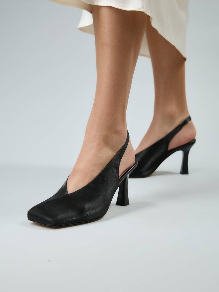 Linda Black for wholesale by LONZA SHOES