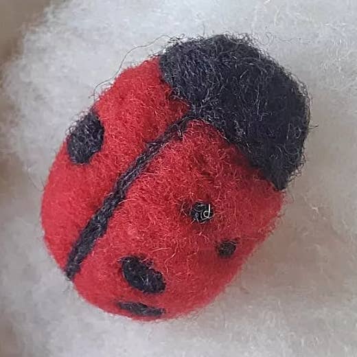 Lernen Sie, ein Marienkäfer-Set zu nähen für den Großhandel von Coastal Felting