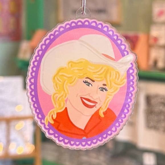 Adorno Dolly con Marco para venta al por mayor de Paris Woodhull Illustrations