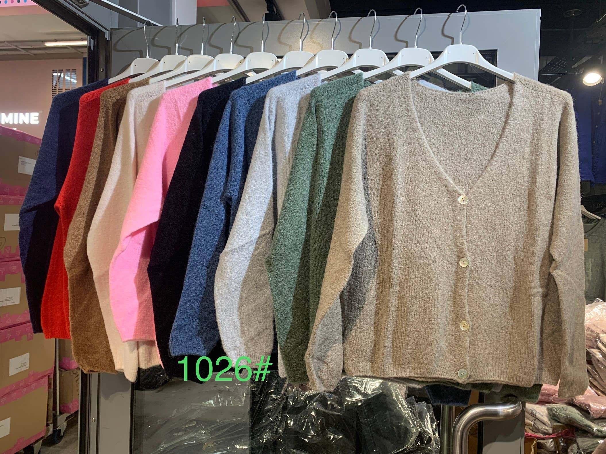 LÉA & LUC – wholesale Cardigan – Women’s – ALPACA V-neck cardigan REF 102619