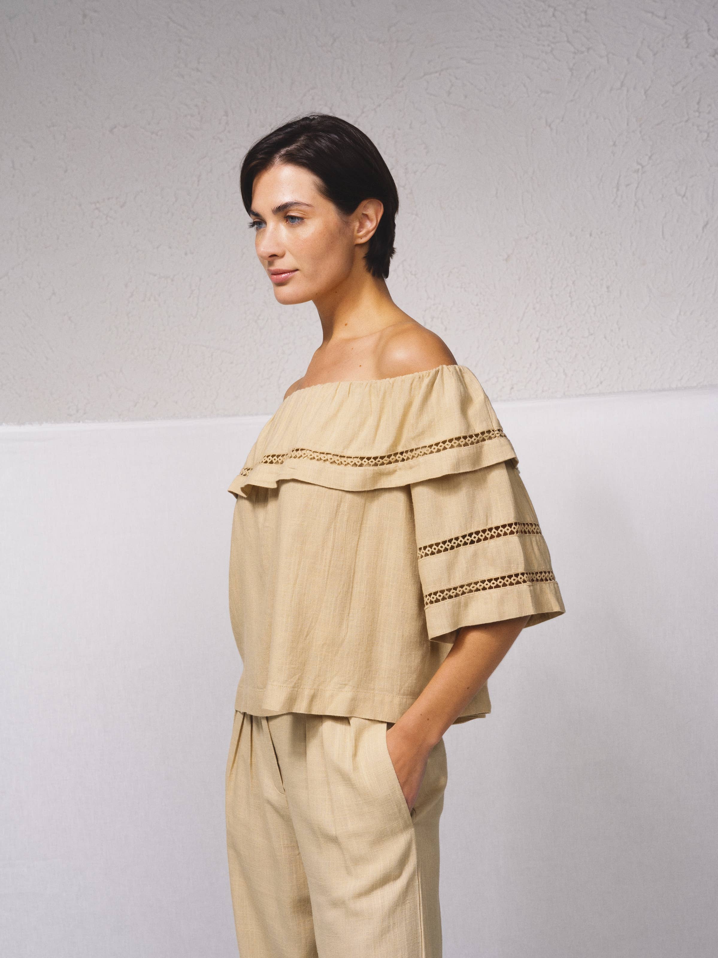 SMF - Vente Chemisier – femme - Tunique bandeau en mélange de lin avec broderies1