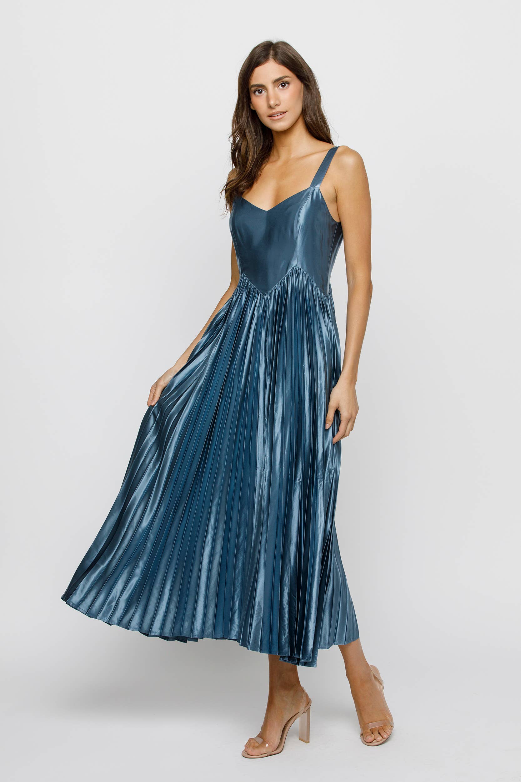 STORIA – wholesale Dress – Women's – JD6918- SOLID SHEEN ACCORDION PLEAT MIDI DRESS 13