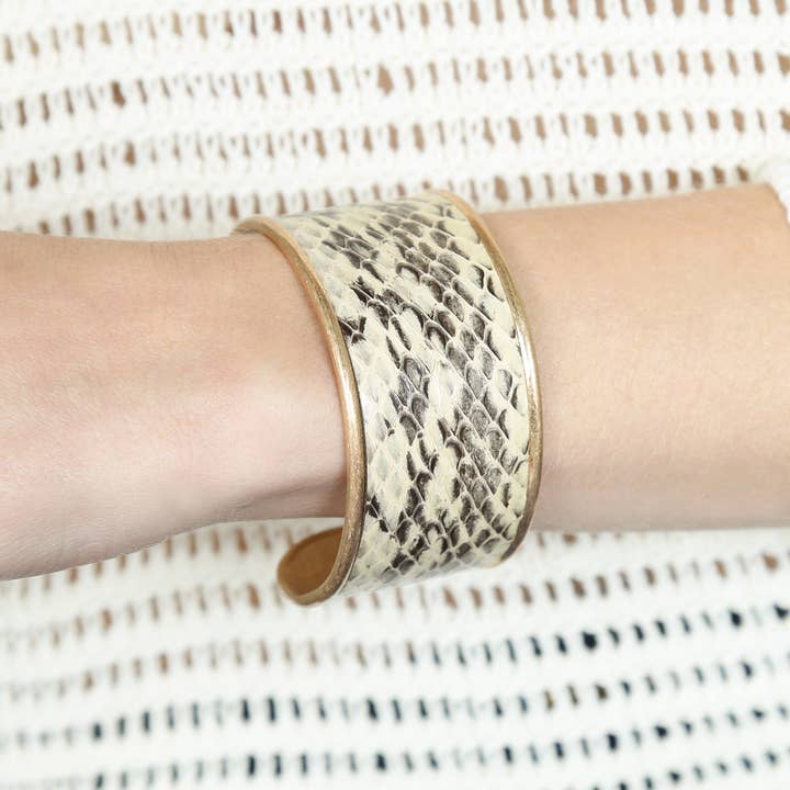 MYS Wholesale Inc - Wholesale Cuff Bracelet - Genuine Leather Cuff Bracelet10