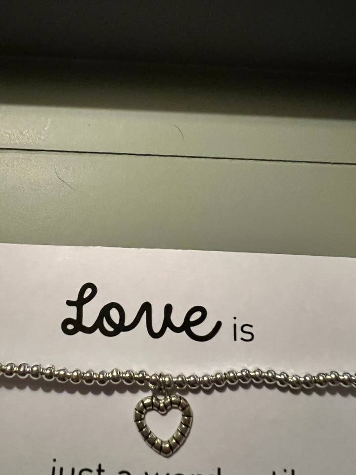 Versilbertes Valentinstagsherz-Armband — Liebe für den Großhandel von Pugglewick candles