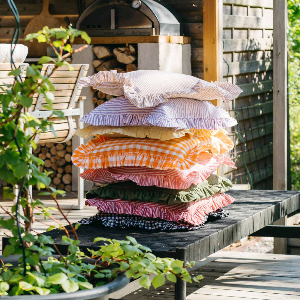 OMOM - Wholesale Throw/Decorative Pillow - OMOM Cushion Cover / Sofa Cushion in Organic Cotton - Ruffle9