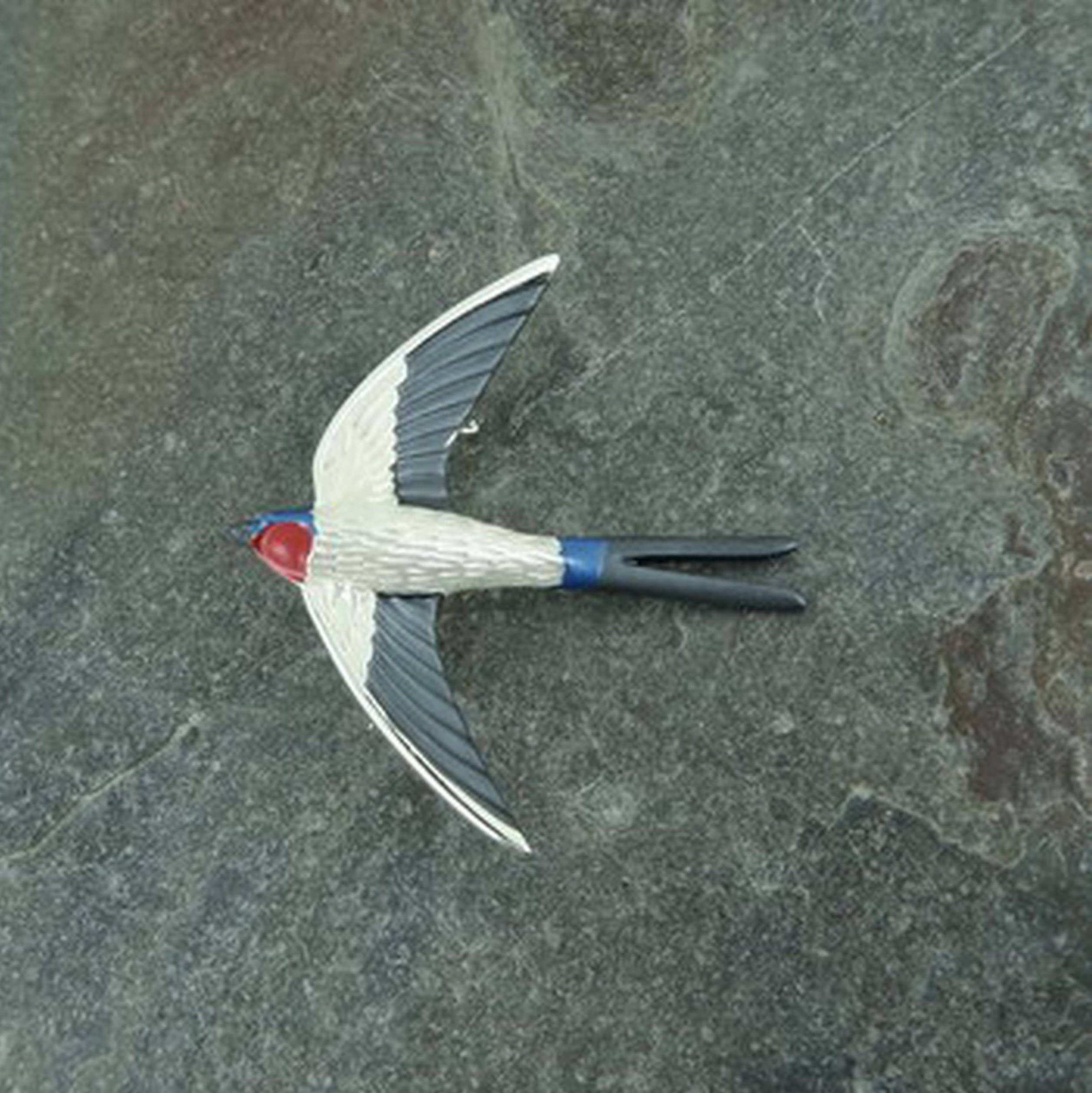 Alexander Thurlow & Co Ltd - Wholesale Brooch - Swallow Bird In Flight Animal Brooch2