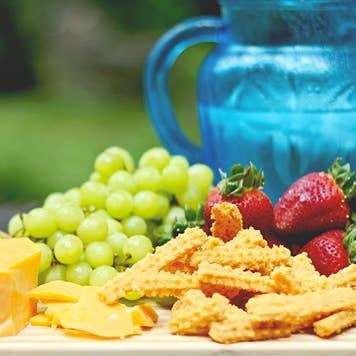 Lizzie's Cheese Straws - Wholesale Puffed Snack - 7 oz Classic Cheddar Cheese Straws2