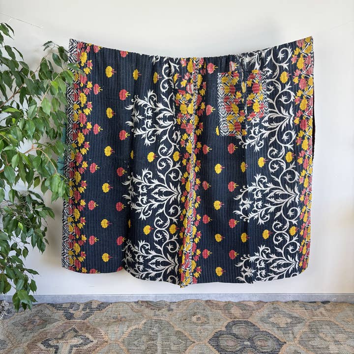 Kantha Vintage #33 Einzelstück 162 x 205 cm für den Großhandel von Maison Lilo