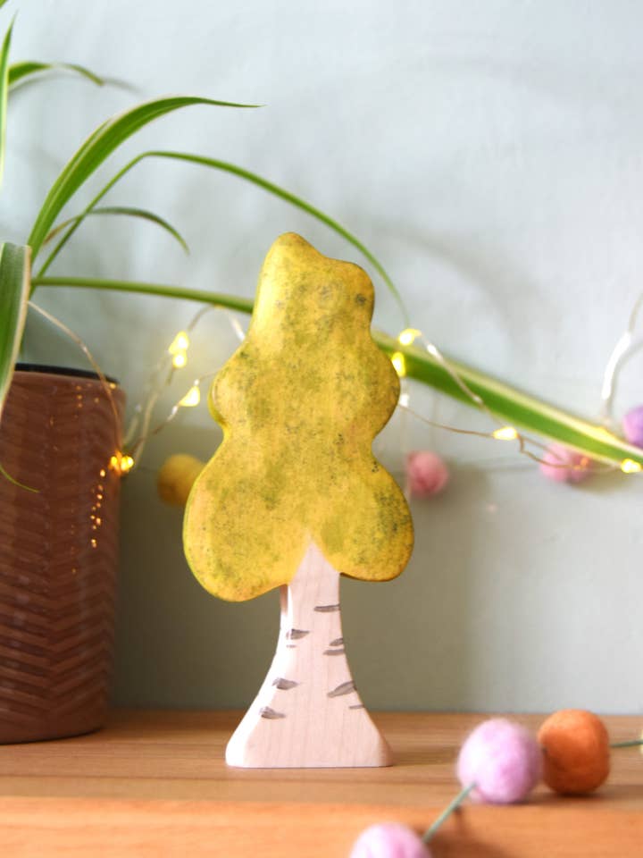 Small Birch Tree for wholesale by Eric & Albert