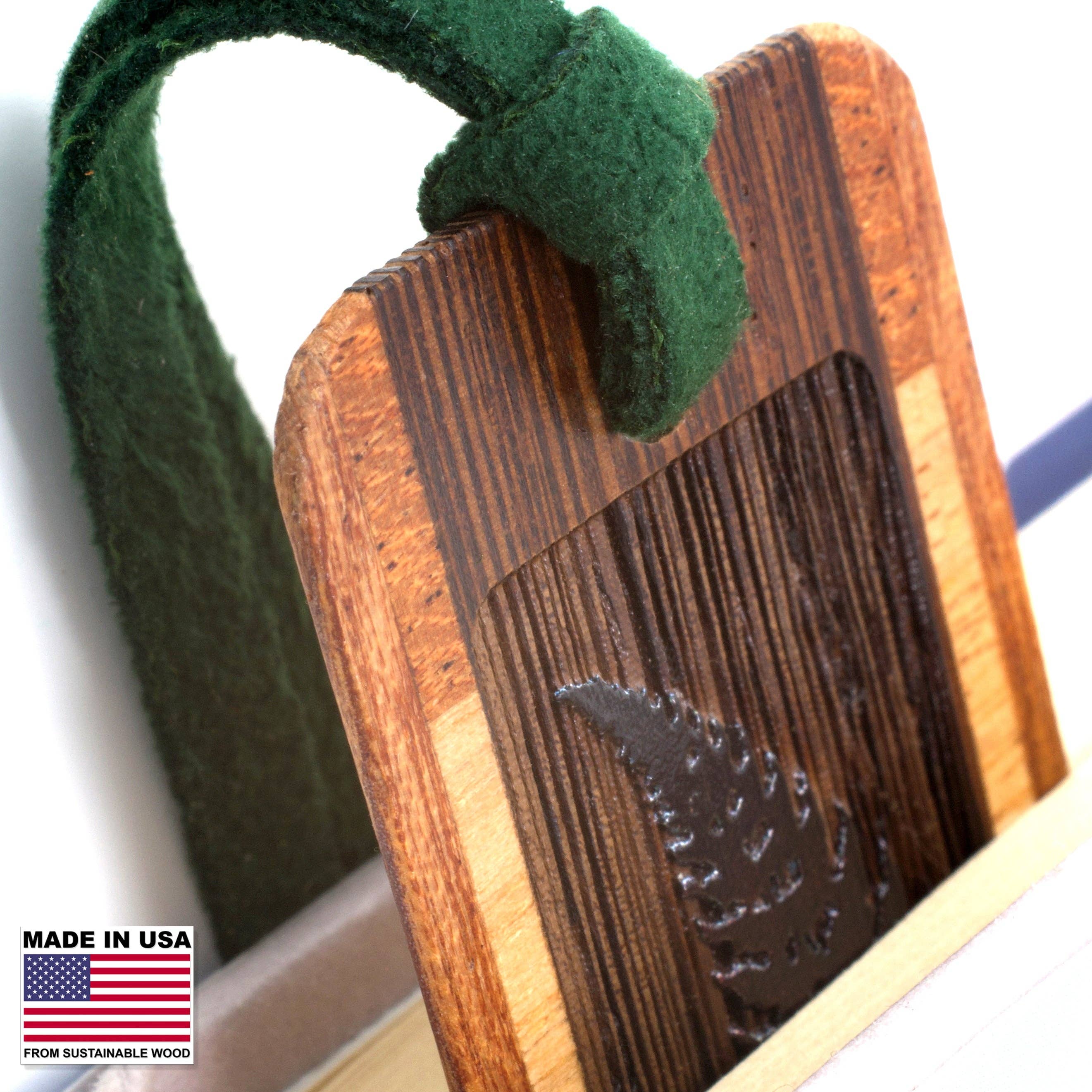 Mitercraft - Vente Marque-page - Marque-page en bois gravé avec une couleur ajoutée1