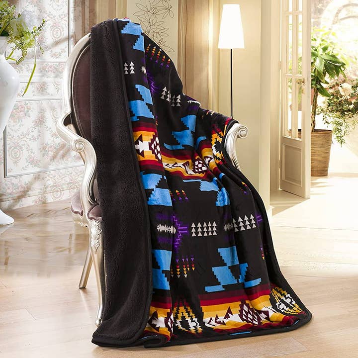 Linen Mart - Wholesale Throw Blanket - Southwestern Aztec Sherpa Borrego Fleece Throw Blanket