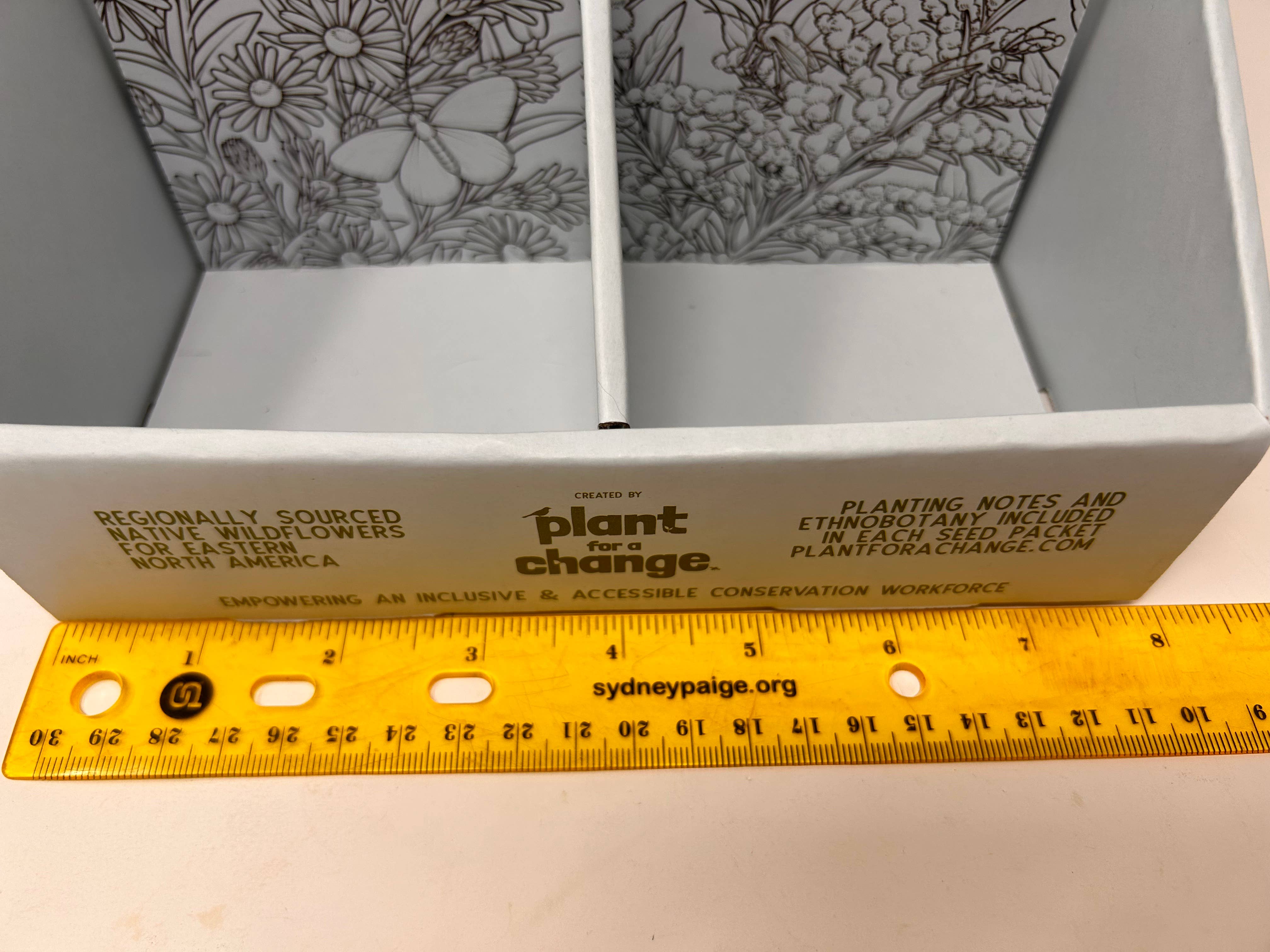 Plant for a Change – wholesale Skyltningsförpackning – Plant for a Change SustainAble TennesSeeds Naturliga nyckelväxtfrön för vilda djur - Utställningsställ1
