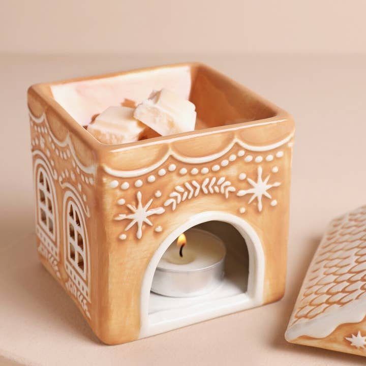 Lisa Angel - Wholesale Wax warmer - Ceramic Gingerbread House Wax Warmer -Not available to EU2