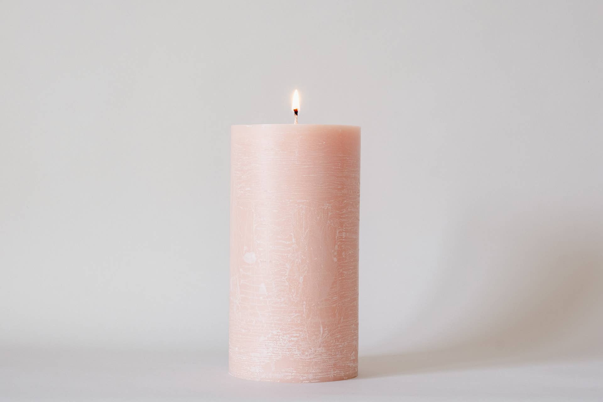 Manulena - Wholesale Pillar Candle - PILLAR CANDLE RUSTIC - PINK (LARGE)0