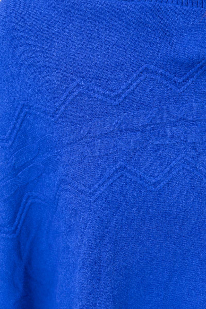 Happy look – Poncho - Mulher por atacado – Poncho Feminino com Gola Alta – Padrão Tecido & Acabamentos com Franjas1