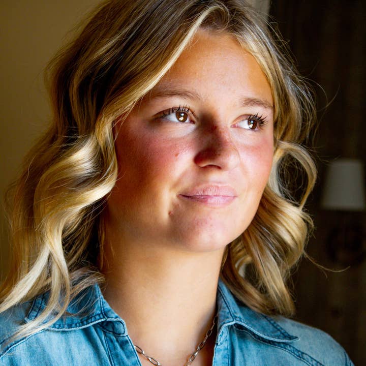 Collier Ryann en Métal Mélangé pour la vente par Idlewild Everyday