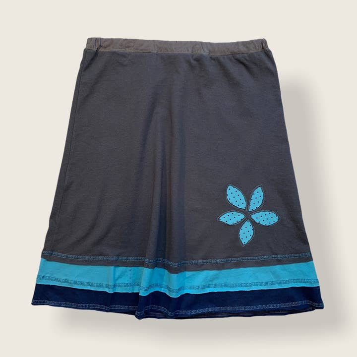 Tre Lag Applique Nederdel for engroshandel hos Sardine Clothing Co.