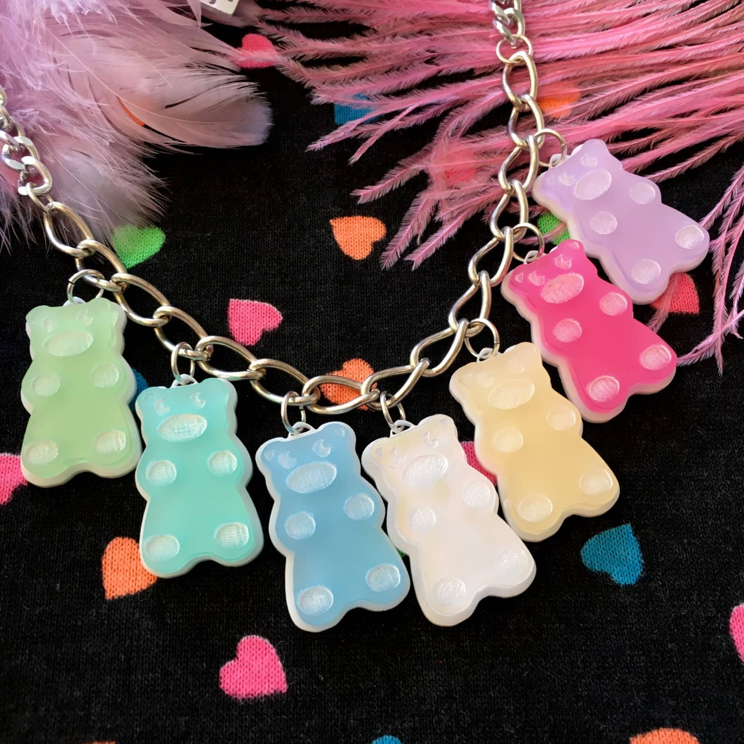 I'm Your Present – wholesale Halsband - Barn – Pastell Rainbow Gummy Bear Candy Food Charm Halsband, Laserskuren akryl0