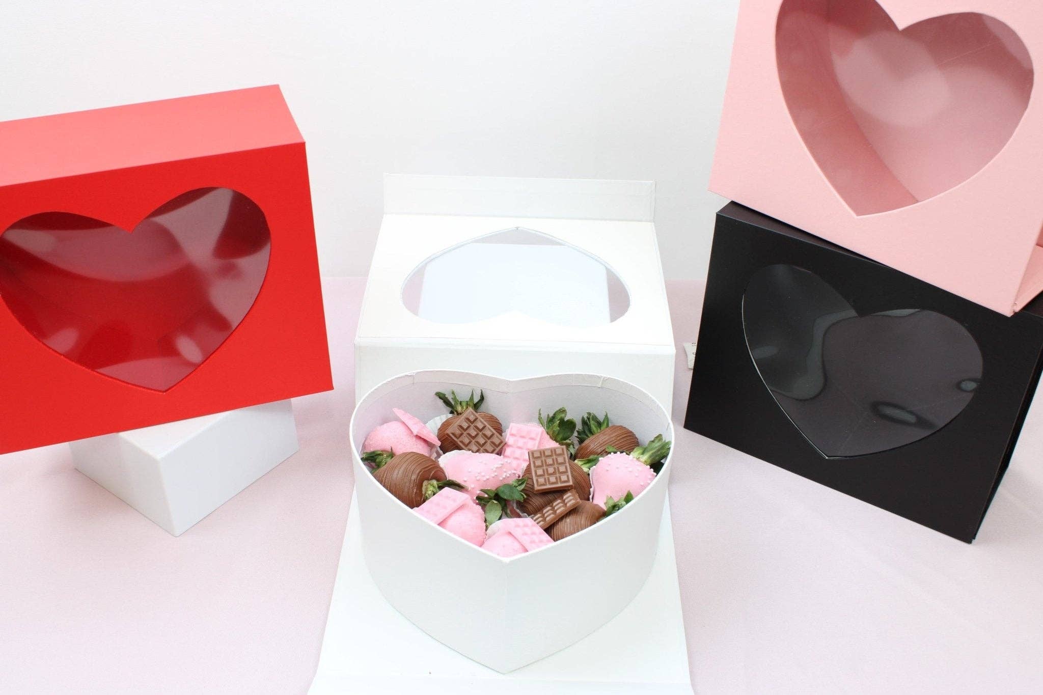 Elegant Design Supply - Wholesale Gift Box - Square Magentic Heart Flower Gift Box3