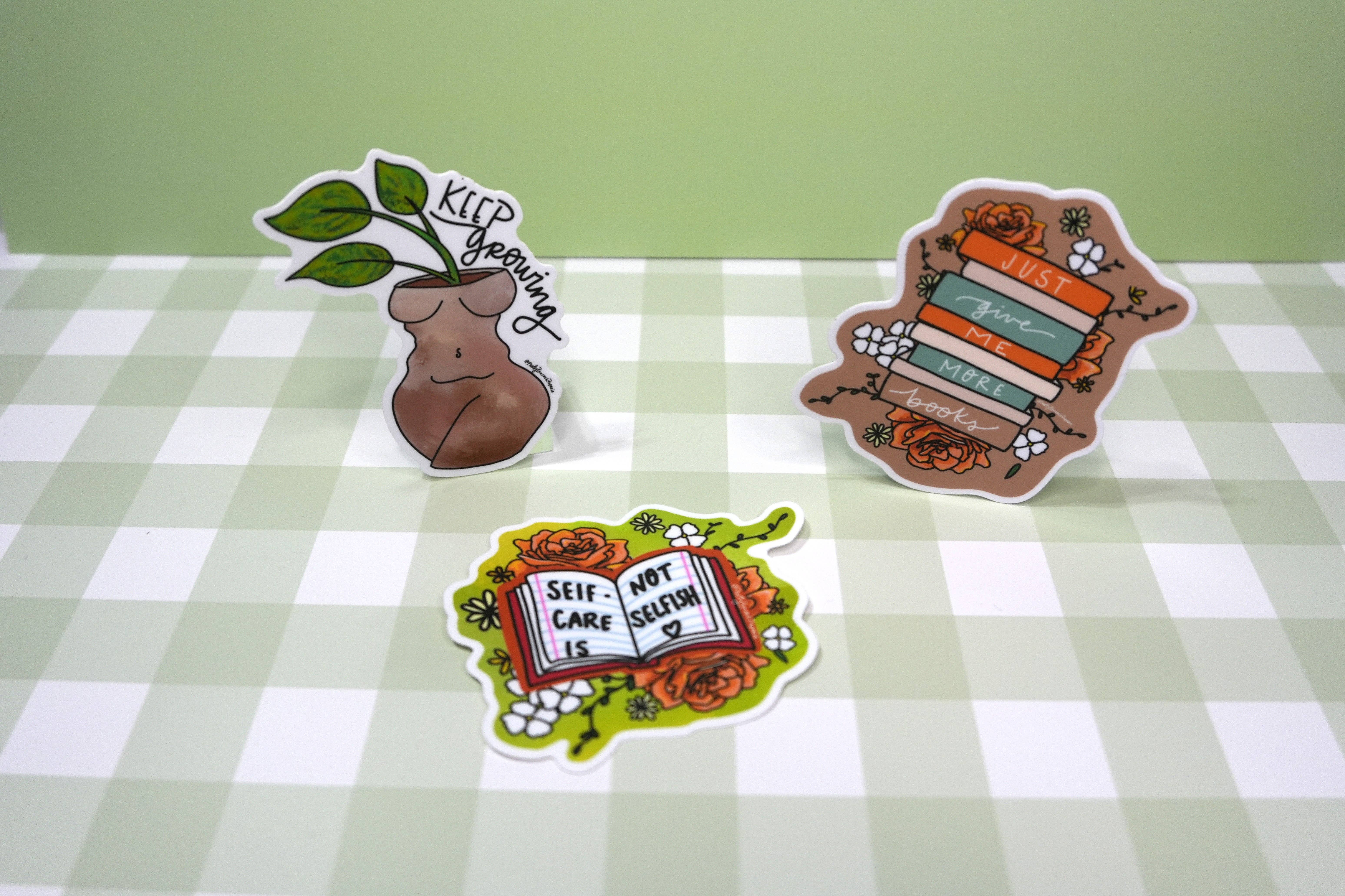 Pretty Peacock Paperie - Women's Empowerment – wholesale Klistermärke – Ge mig bara fler böcker BEGRÄNSAD UPPLAGA Klistermärke3