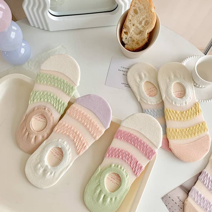 Tourtiwi - Wholesale Socks - Women's - Candy Color Wave Stripe Breathable Short Socks13