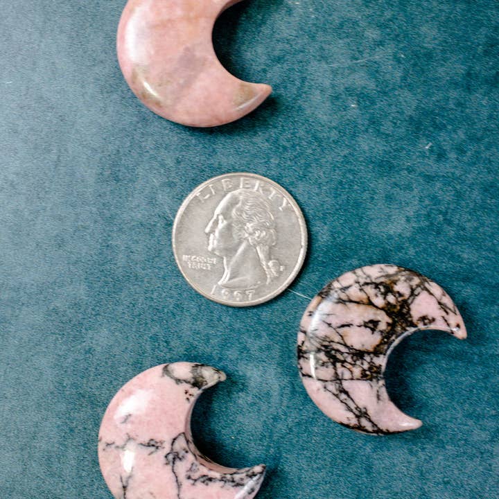 Selene Stone - Wholesale Spiritual Stone/Crystal - Crystal Small Moon2