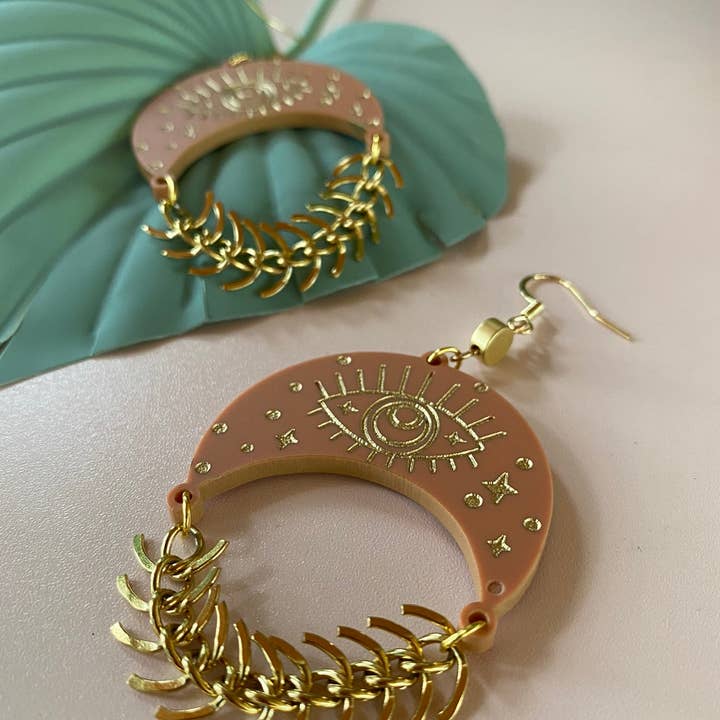 Moody Girl Accessories - Wholesale Dangle Earrings - Piscem Oculus Dangle Earrings