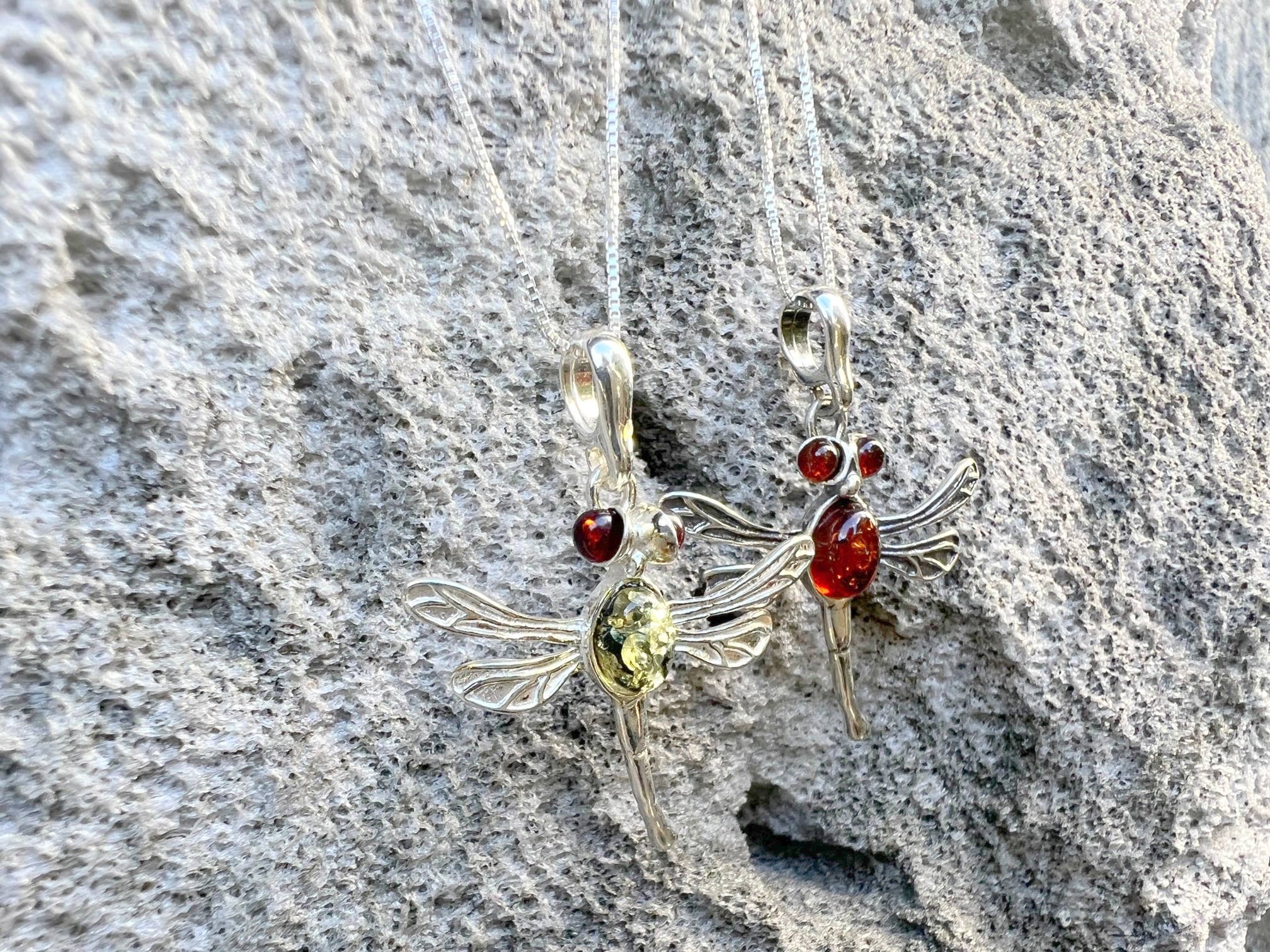 GSZ corporation DBA Gabriella's Gifts - Venta al por mayor Collares con colgantes/abalorios - Collar con colgante de ámbar DRAGONFLY, 1.25 pulgadas8