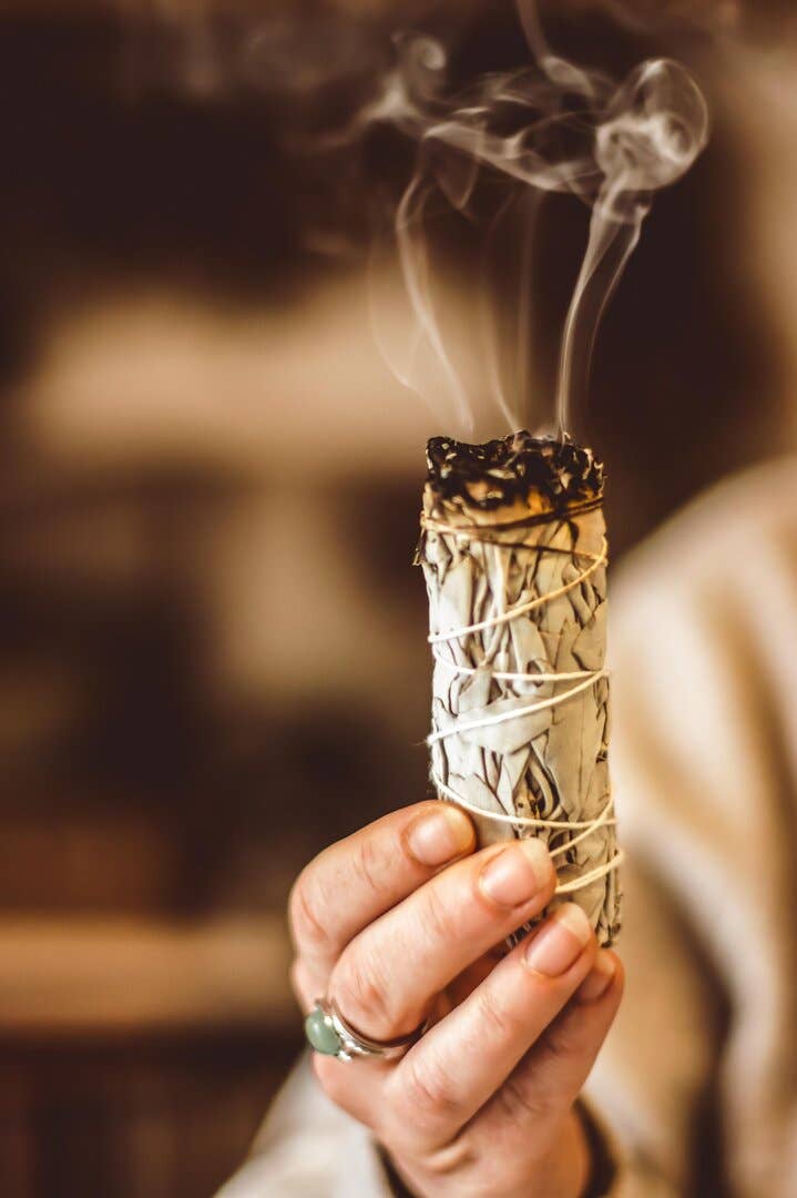 Mindful Living Co. - Wholesale Sage Bundle - White Sage Smudge3