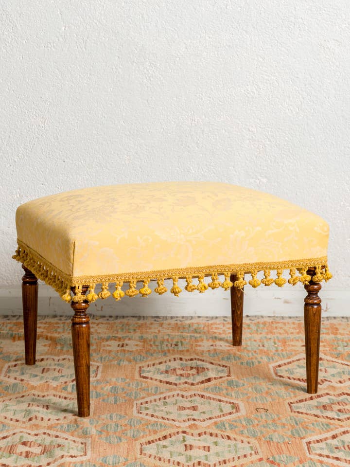 Antieke voetenbank voor wholesale door Antique Arte y Decoración