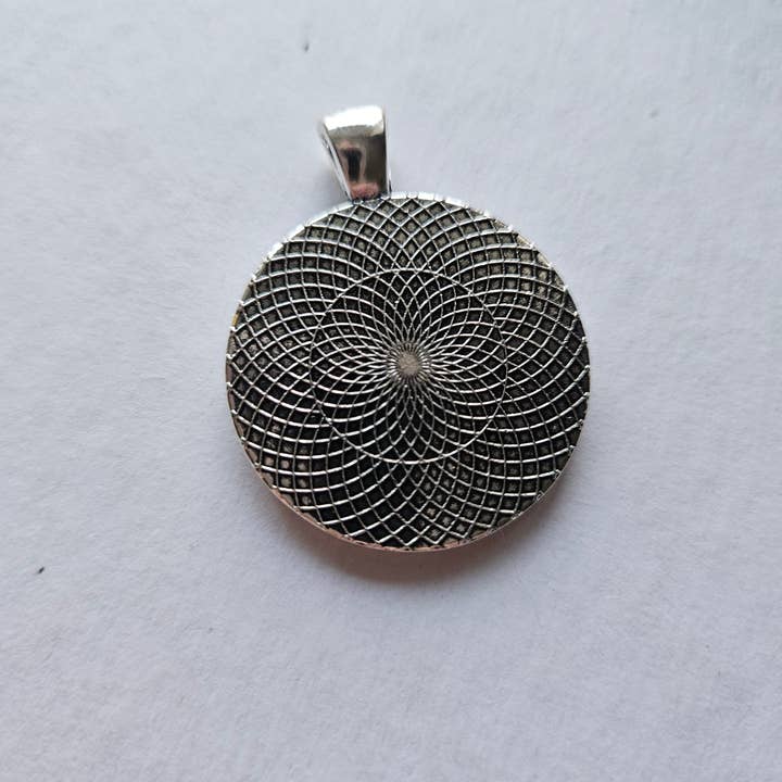 Biobroidery - Wholesale Pendant/Charm Necklace - Hand-embroidered Trillium flower pendant