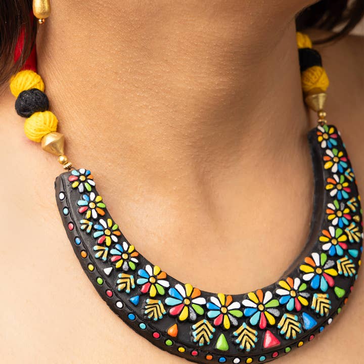 House of Kraft Jewelry & Accessories - Wholesale Jewelry Set - Geometric Jewelry Set | Clay Jewelry | Chocker Jewelry3