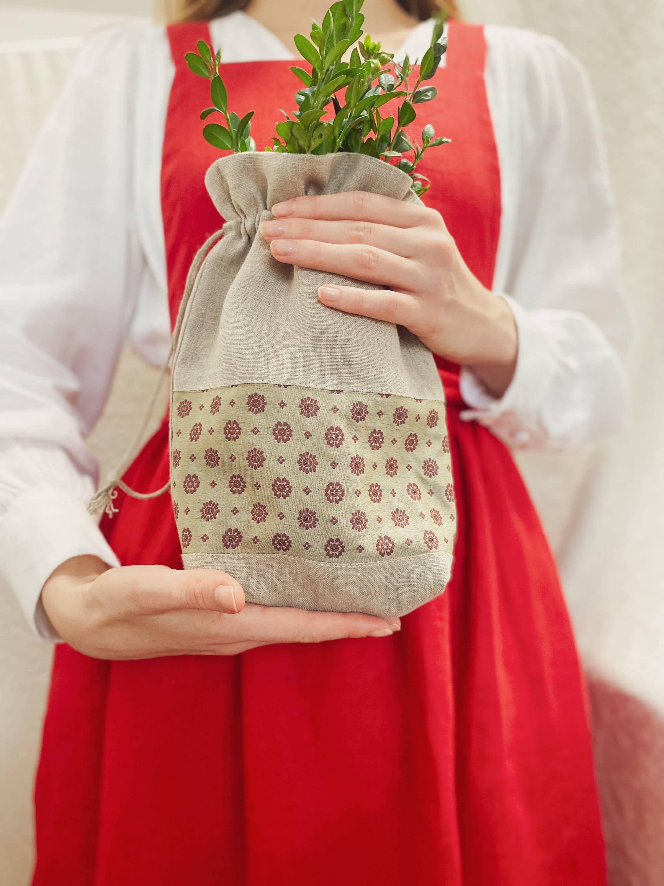 Wholesale Linen Gift Bag, Gift Sack, Drawstring Bag Small, Reusable