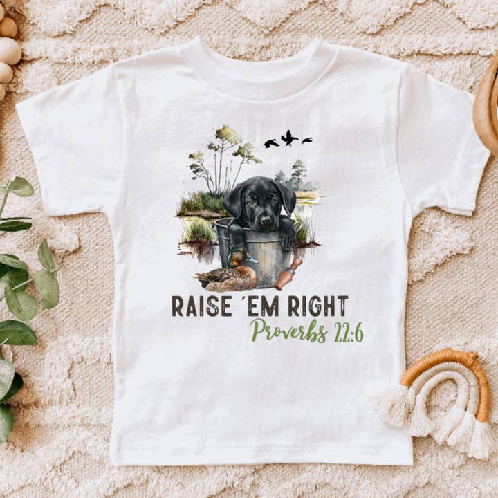 Camiseta negra para niños Raise Em Right Hunting Lab Proverbs para venta al por mayor de AvaryMaeInspirations